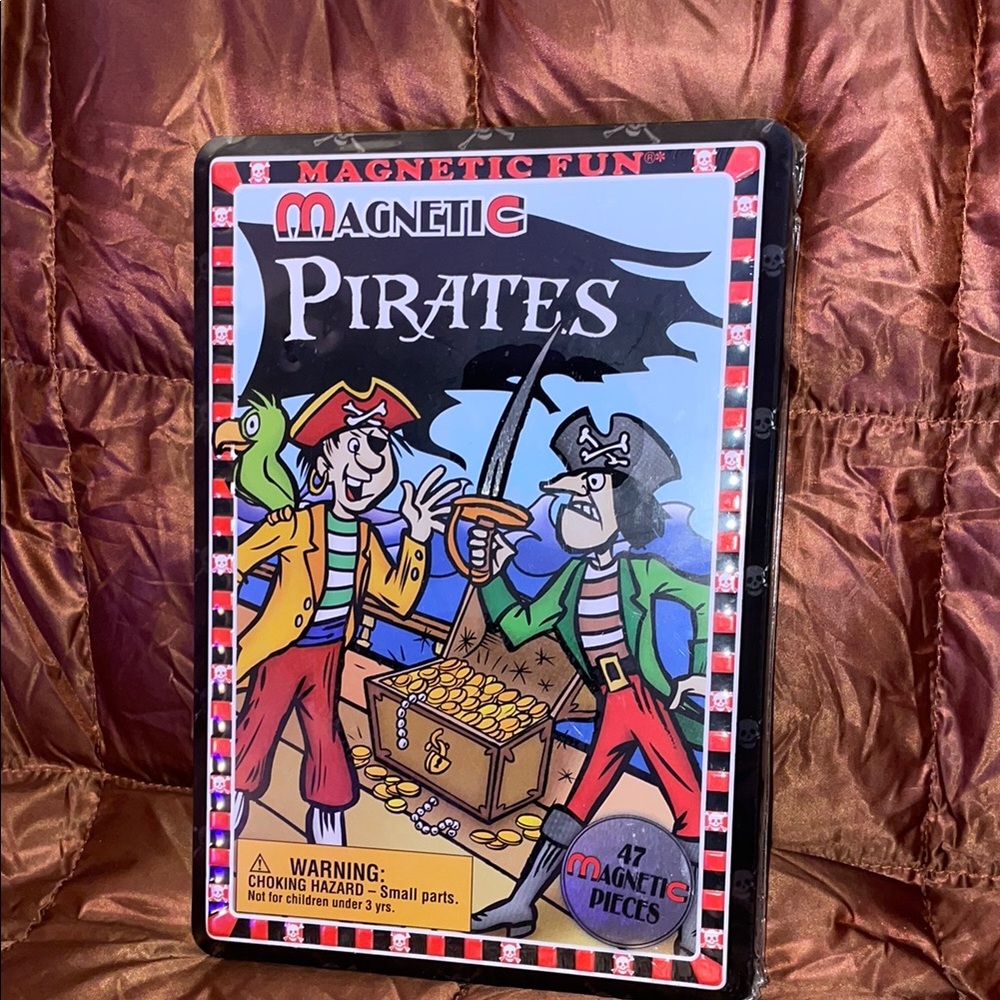 NWT Magnetic Pirates Game. Ages 3+